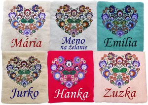 Osuška s folklórnym srdiečkom a menom na želanie.