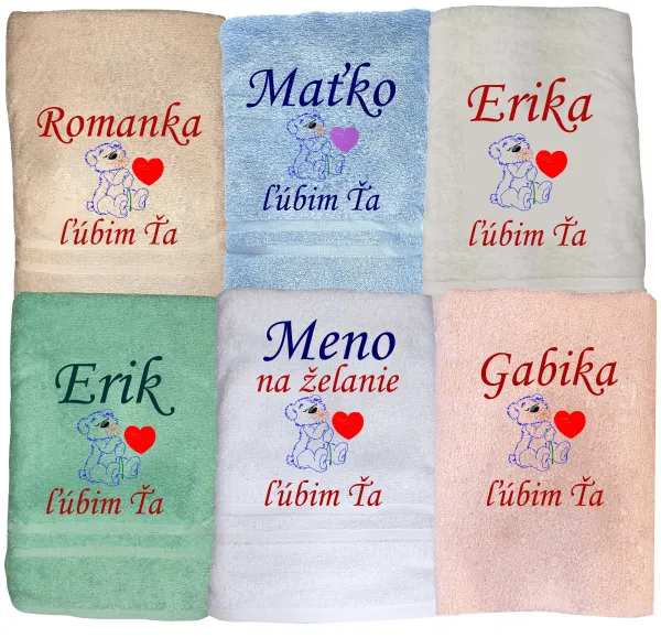 Osuška s mackom, nápisom ľúbim Ťa a menom na želanie