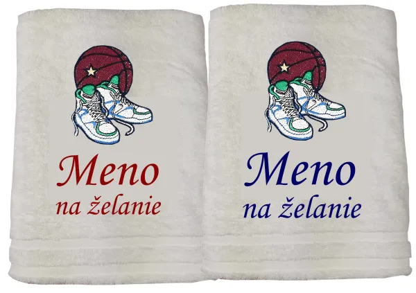 Osuška s loptou , teniskami a menom na želanie