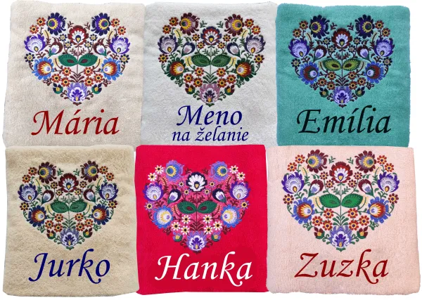 Osuška s folklórnym srdiečkom a menom na želanie.